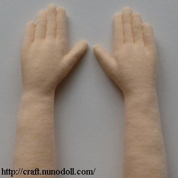 人形の手